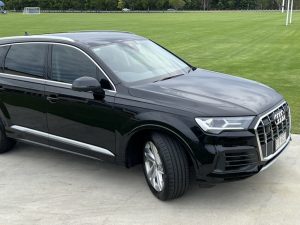 Audi Q7 Airport Transfers gold coast 4 bags 